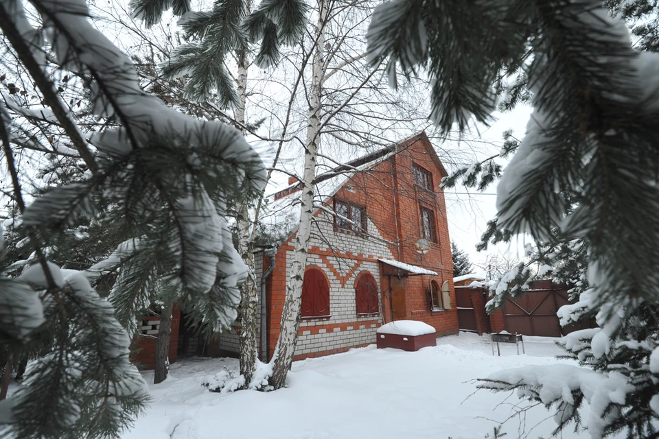 Закрывая загородный дом на зиму, хорошо бы не забыть о его безопасности