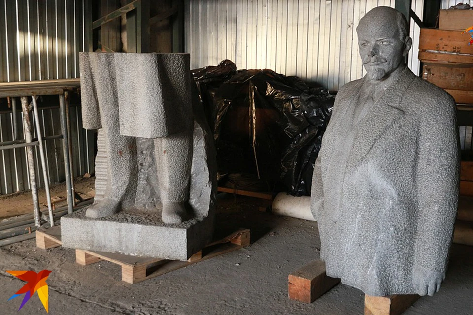 Разобранный памятник Ленину