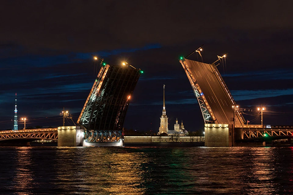 МТС проанализировала обезличенные данные абонентов и составила рейтинг популярности петербургских мостов. Фото предоставлено МТС.