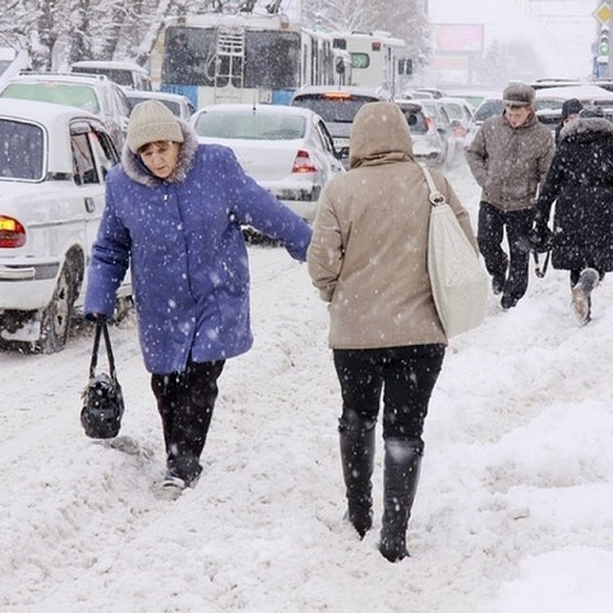 Почему на юге России холодно, а в Европе тепло?