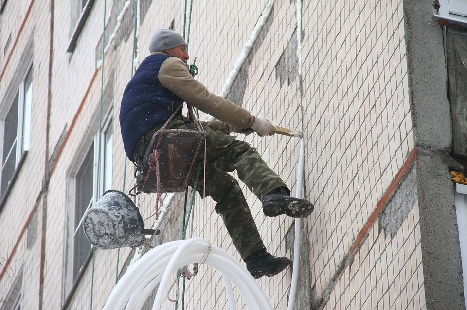 Всего к концу года планируется отремонтировать 87 домов, или 90% от плана.