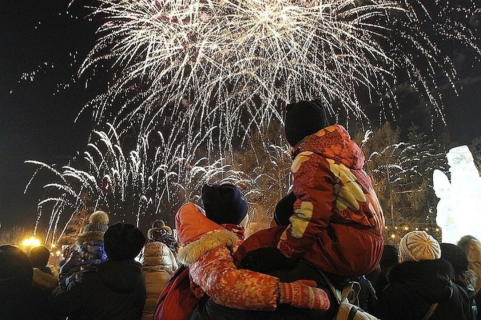 Салют в Новый год 2018-2019 в Иркутске начнется в час ночи первого января.