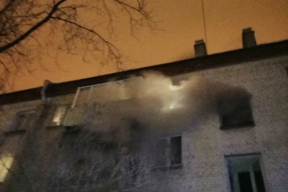 Пожар на улице Пограничника Гарькавого Фото: ДТП и ЧП (Вконтакте)