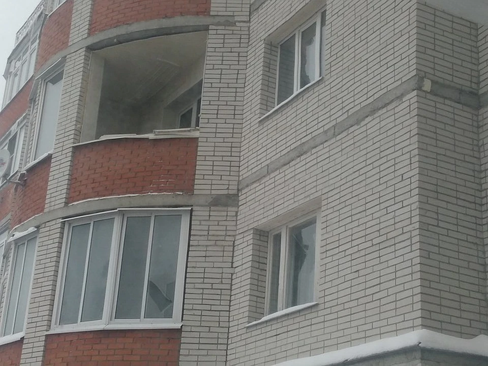 Балкон квартиры, в которой случился взрыв