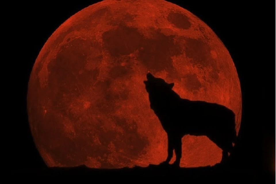 Кровавая Луна считается мистическим явлением.