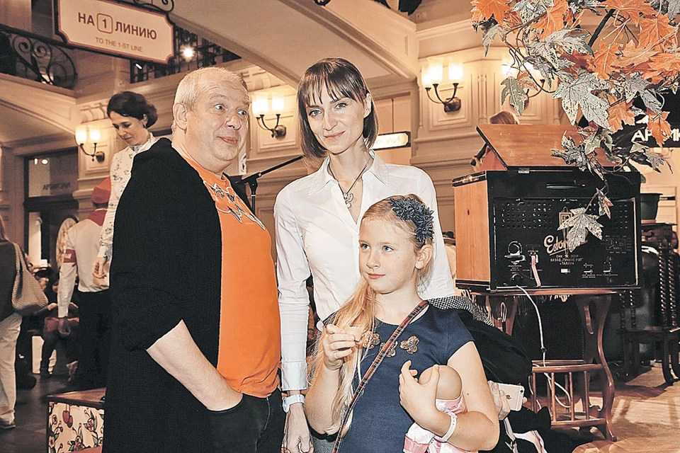 У дочери погибшего актера Дмитрия Марьянова нашелся настоящий отец - KP.RU
