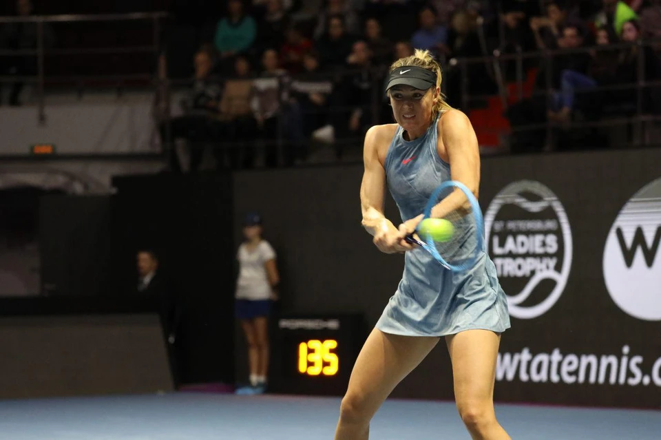 Шарапова одержала победу в первом матче турнира в Петербурге 28 января