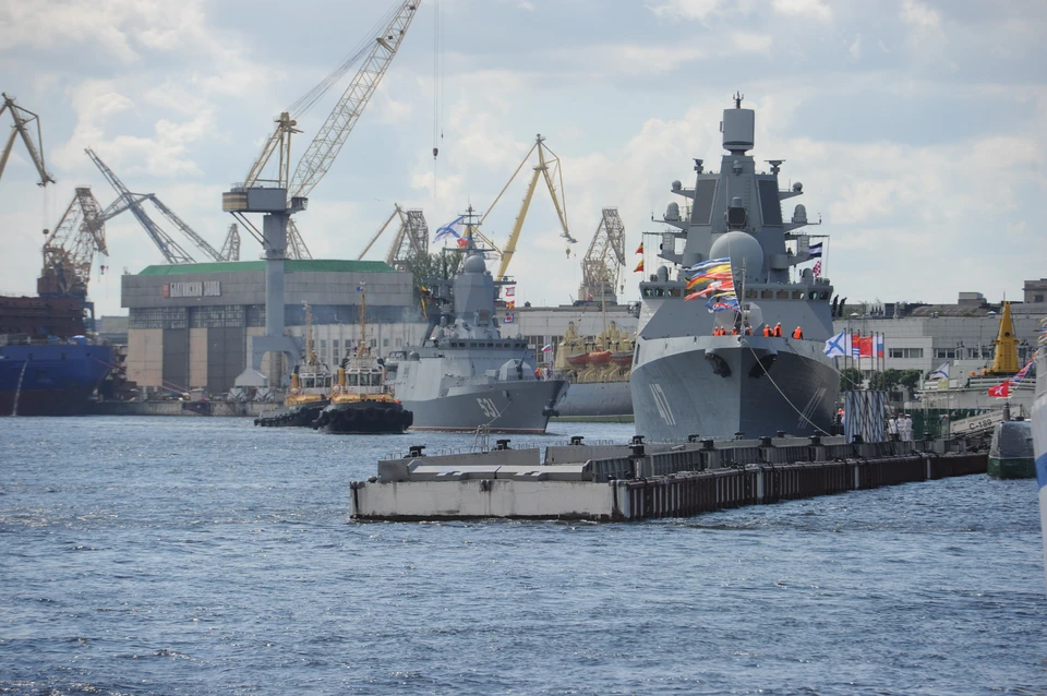 В настоящий момент "Филином" оснащены фрегаты "Адмирал флота Советского Союза Горшков" и "Адмирал флота Касатонов"