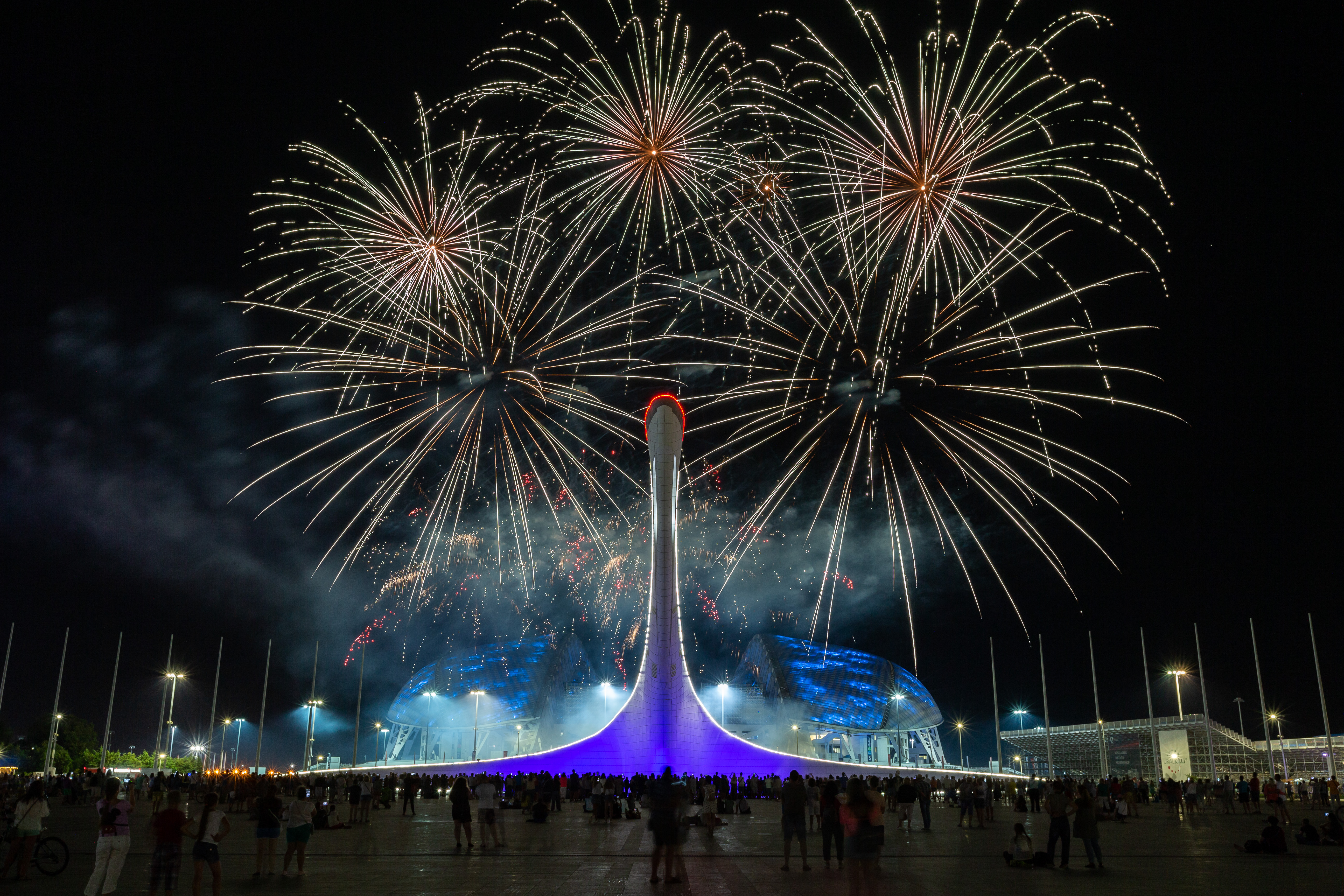 Фонтан "Чаша олимпийского огня"