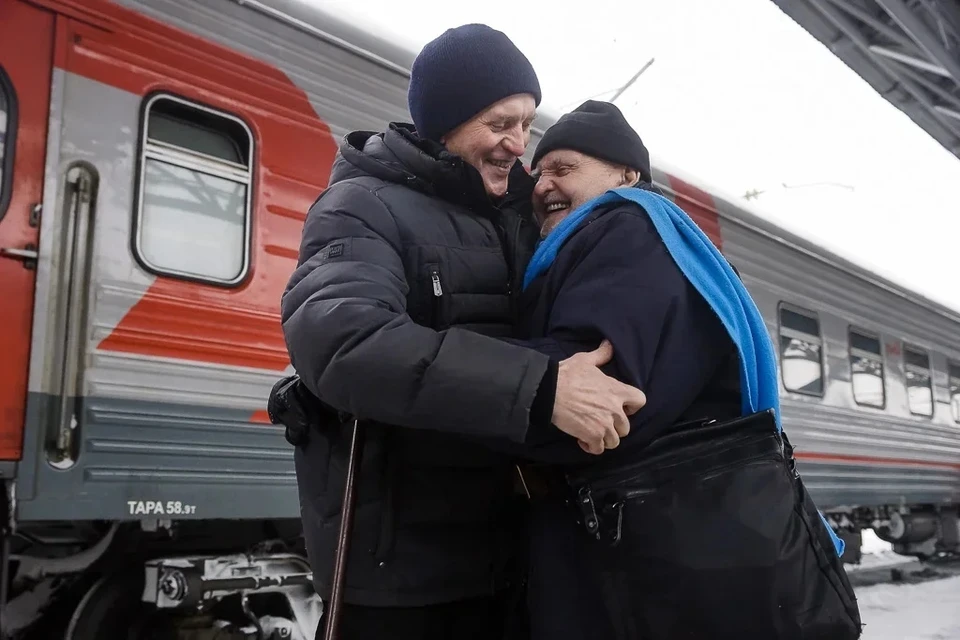 Встреча деда с племянником спустя почти полвека