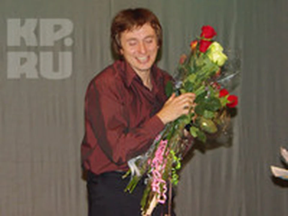 Сергей Безруков спел в Саратове матерные частушки.