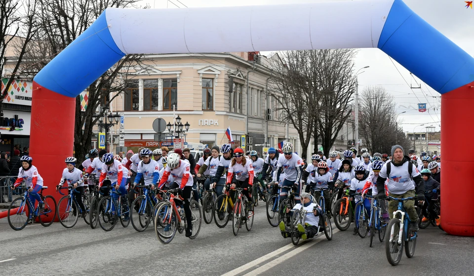 На участниках были футболки с российской символикой