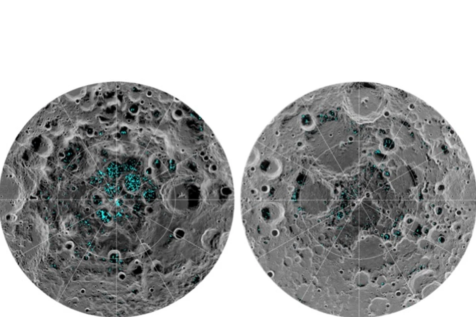 Лунные катки в инфракрасном свете: голубые пятна – это обнаженный лед. Слева - лед в районе Южного полюса Луны, справа – у Северного.
