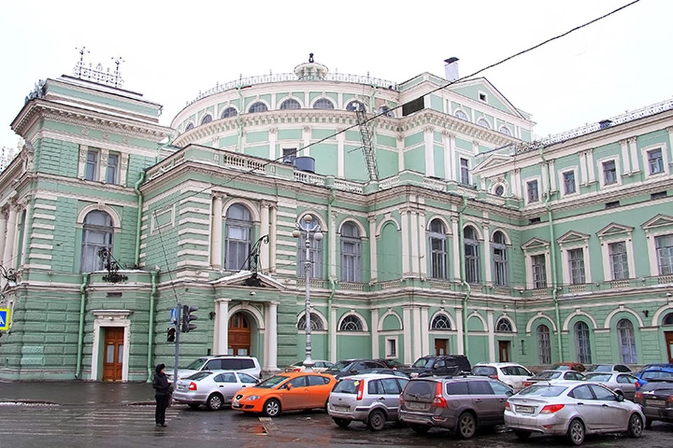 Петербуржцам покажут закулисье театров.