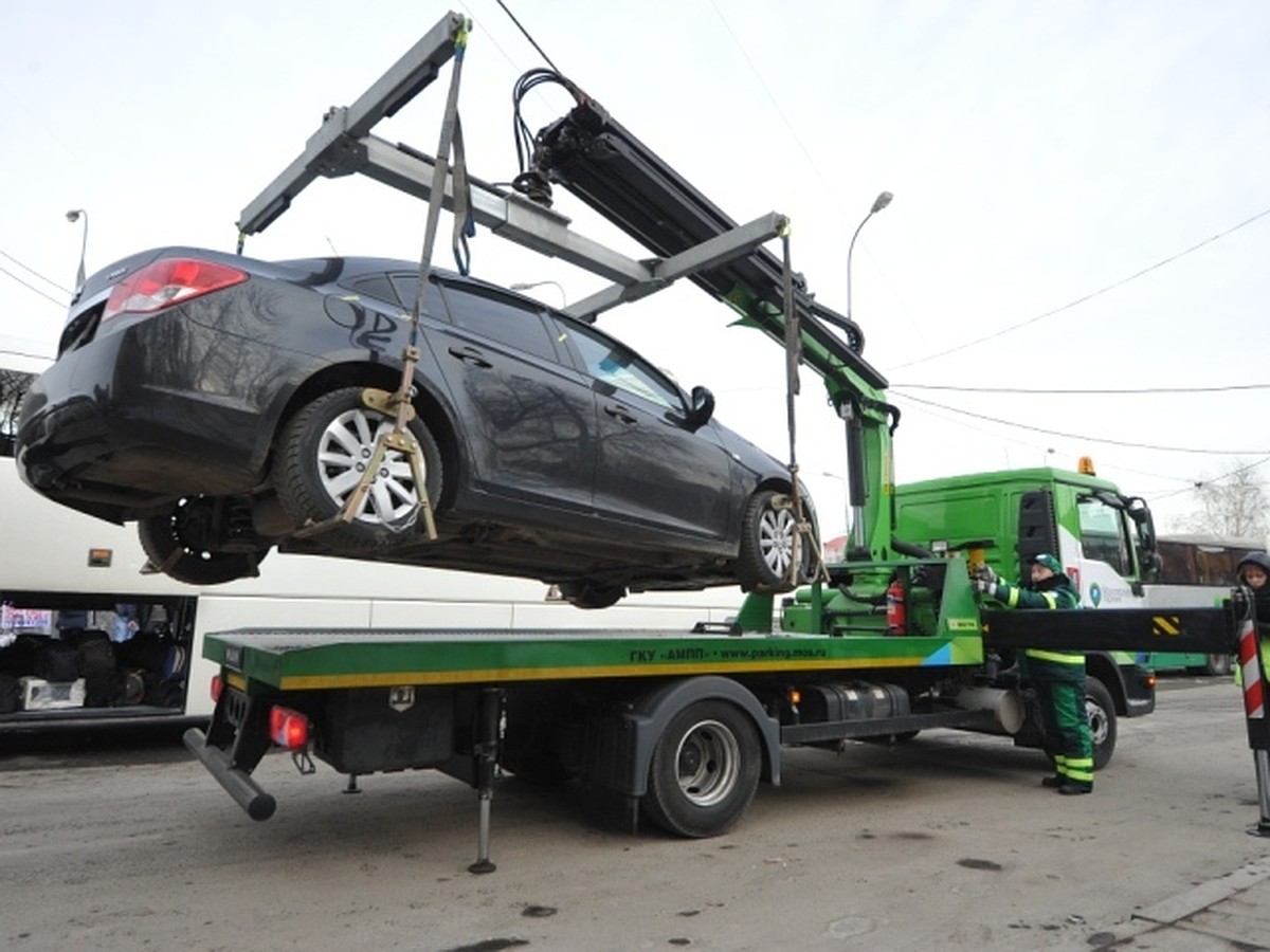 Жители Калининграда жалуются, что их автомобили эвакуируют по ночам - KP.RU