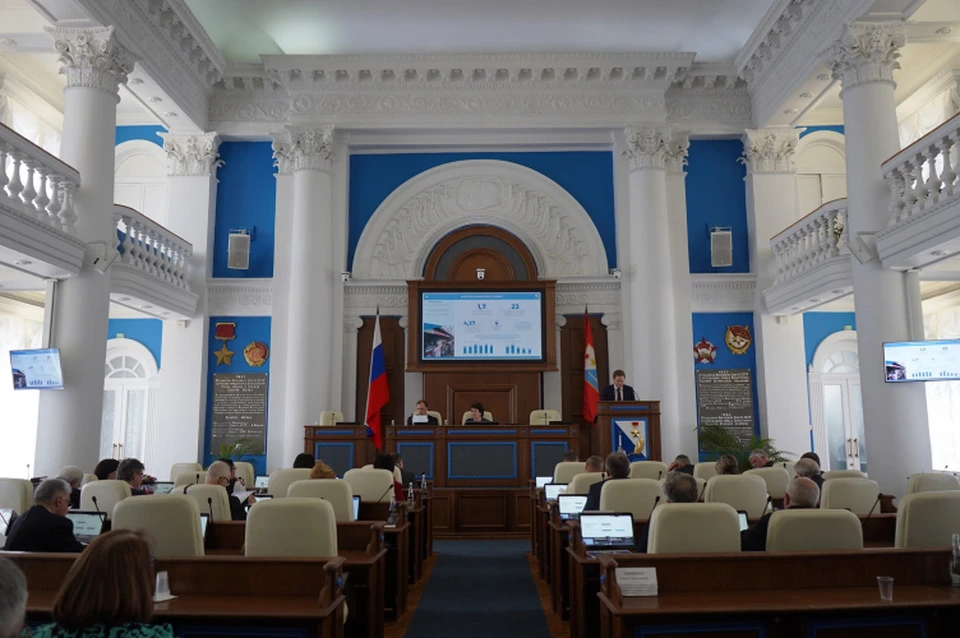 Губернатор отчитался перед депутатами ЗС. Фото: пресс-служба правительства Севастополя