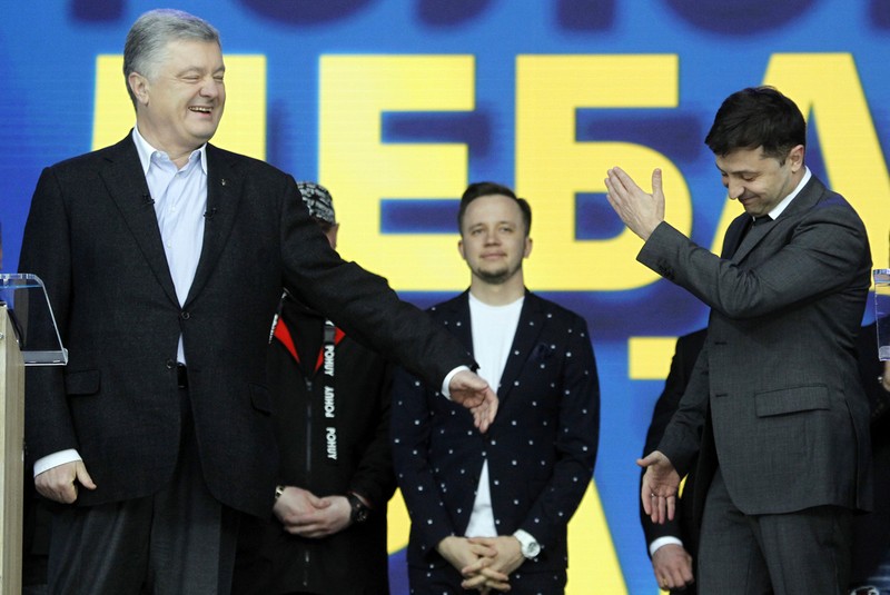 Каждый последующий президент Украины уносит грехи предыдущего.