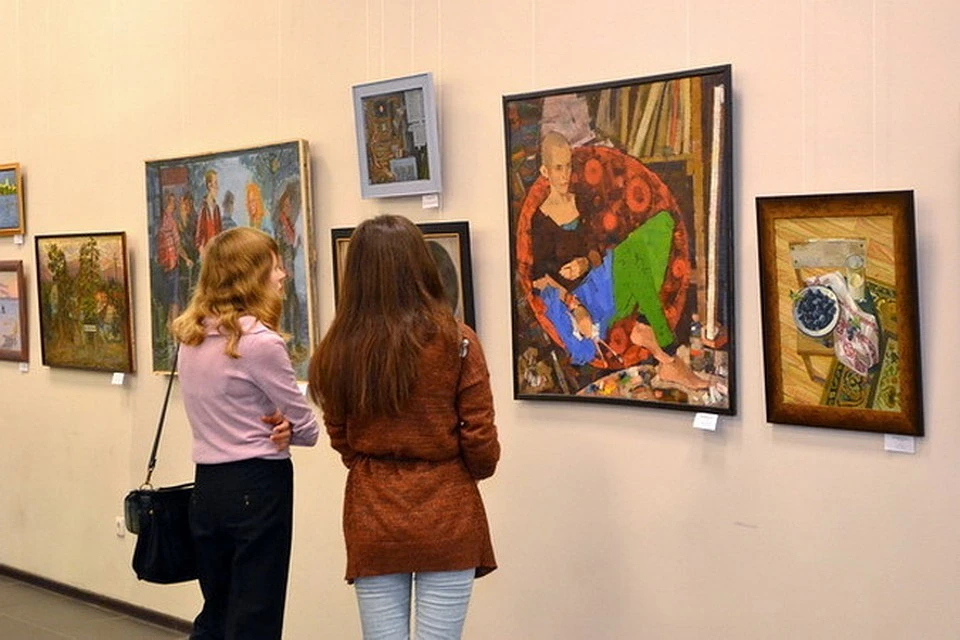 ПКЦНК поддерживает молодых художников, предоставляя им выставочную площадку. Фото: Карина ПРОШКИНА.