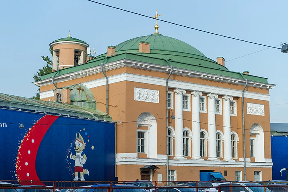 Конюшенный санкт. Конюшенная площадь Санкт-Петербург. Конюшенная площадь 1. Конюшенная площадь 1 Санкт-Петербург. Здание на Конюшенной площади.