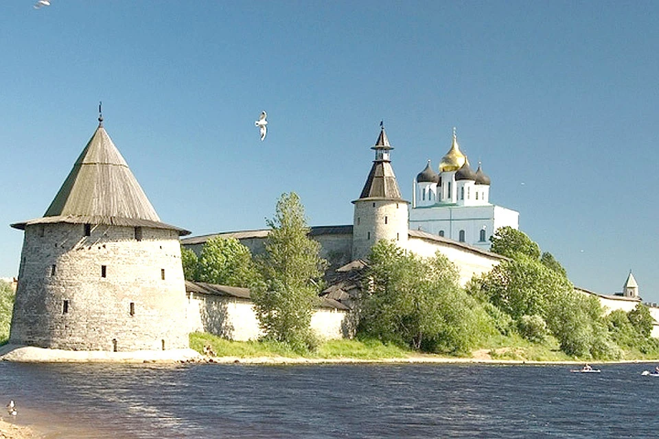 Власти Пскова хотят пустить к себе туристов из Латвии и Эстонии без виз. Фото: с сайта strana.ru