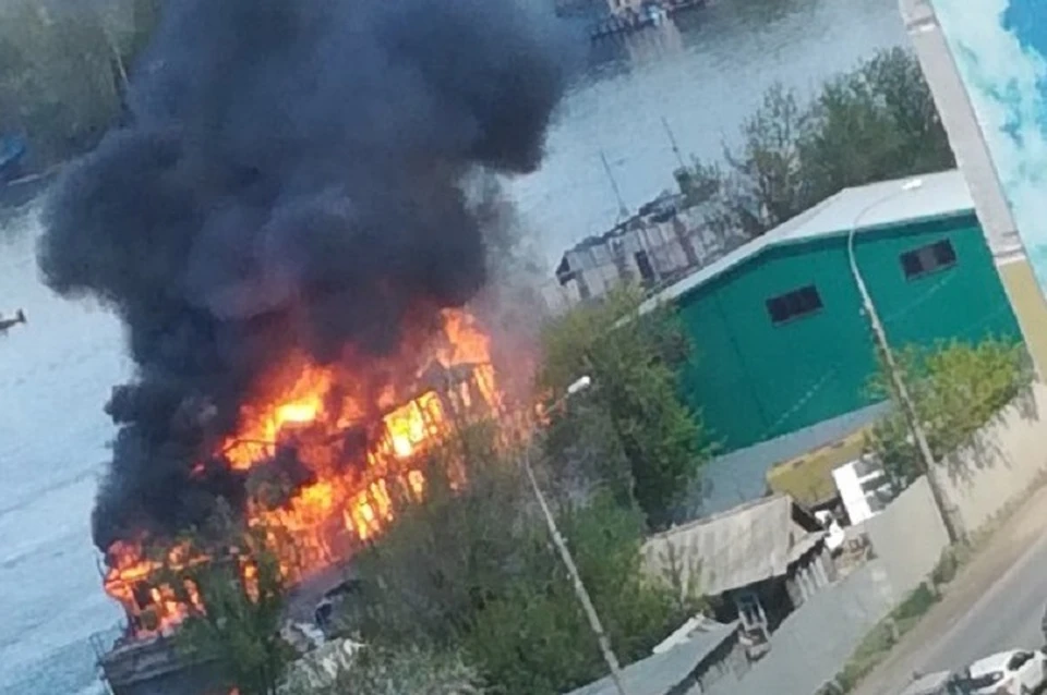Пожар представлял собой жуткое зрелище