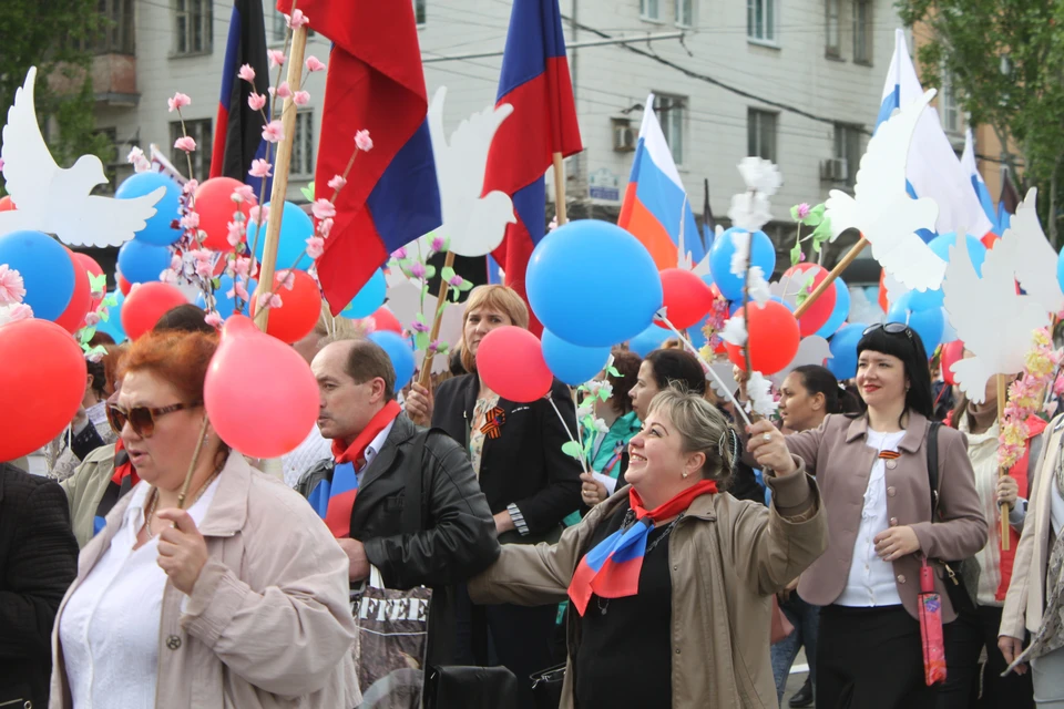 Тысячи жителей Республики прошли по главной улице страны