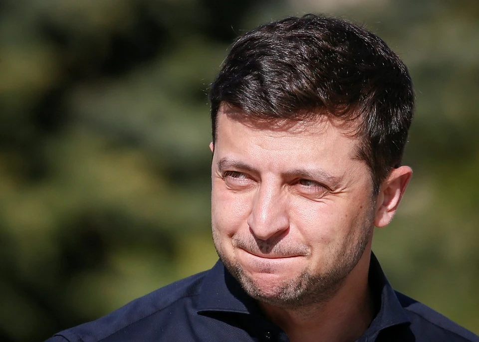 Владимир Зеленский вступает в должность президента Украины.