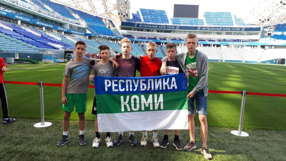 На стадионе «Фишт» в Сочи дети познакомились с инженерами МегаФона, которые рассказали, как строились коммуникации для Олимпийских игр.