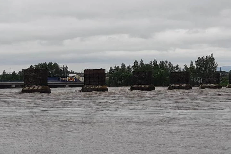 Пришла вода: летние паводки обрушились на Иркутскую область.