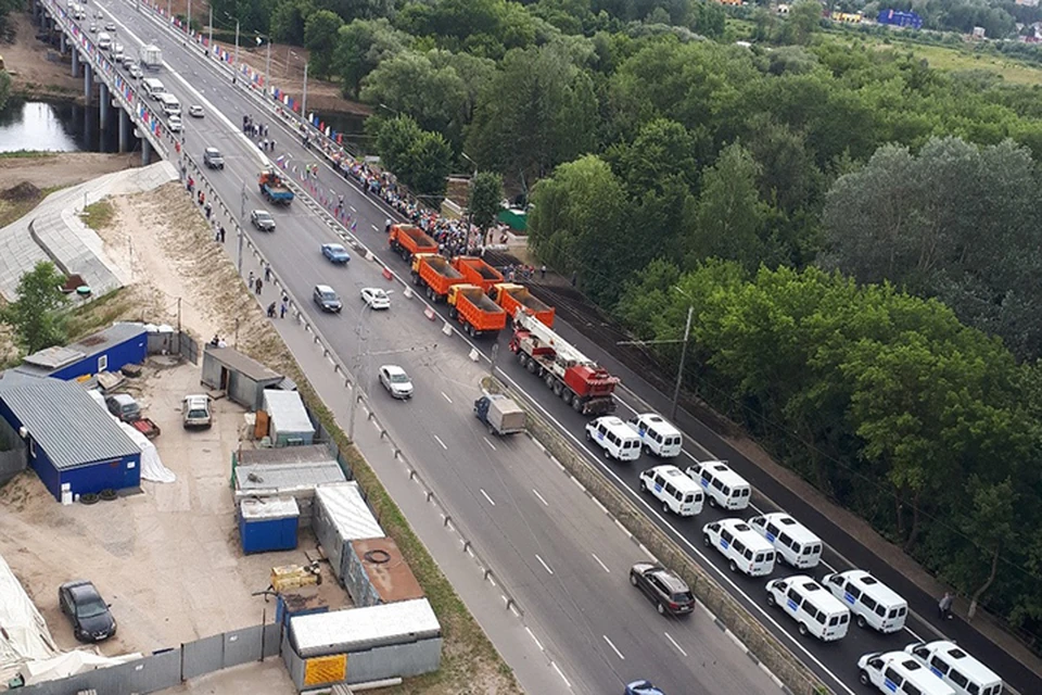 Мост в первомайском