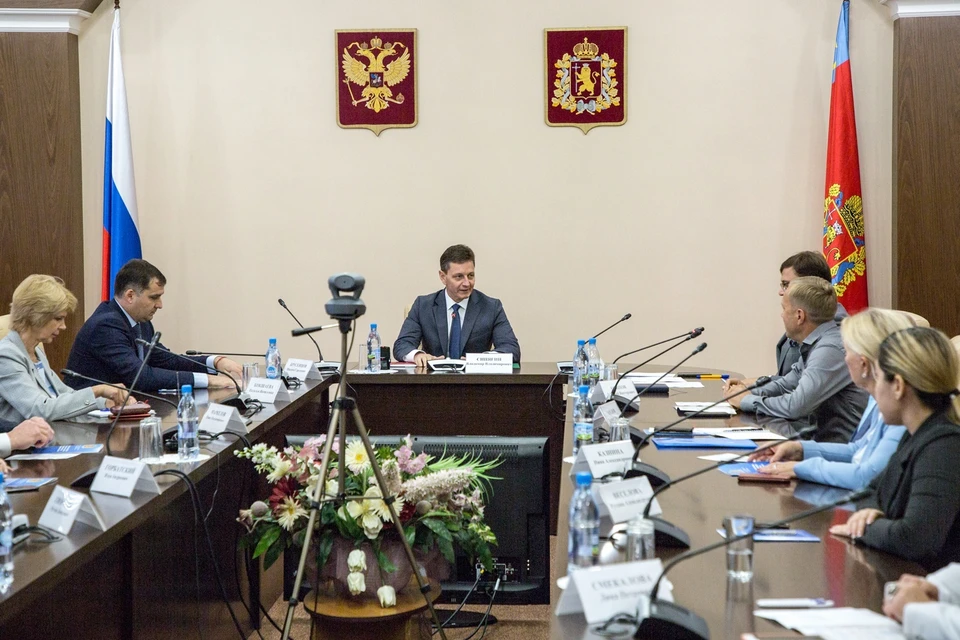Встречу провел губернатор Владимирской области Владимир Сипягин