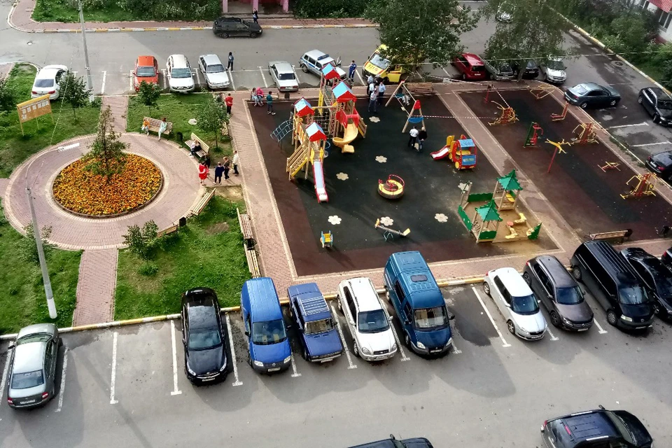 Детская площадка, на которой произошло убийство.