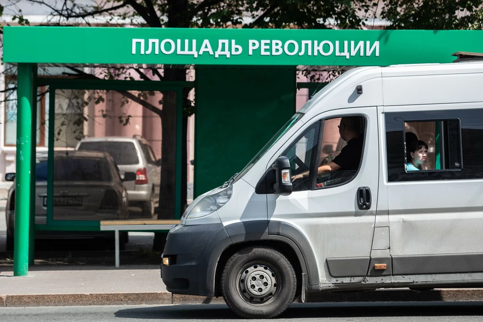 Водитель маршрутки послал челябинку матом.