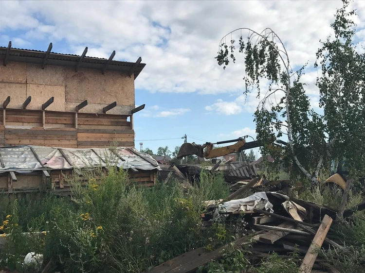 В поселках Плеханово и Хрущево снова сносят цыганские самострои