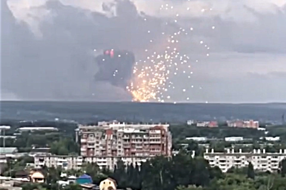Около 18.00 в Ачинске прогремели мощные взрывы