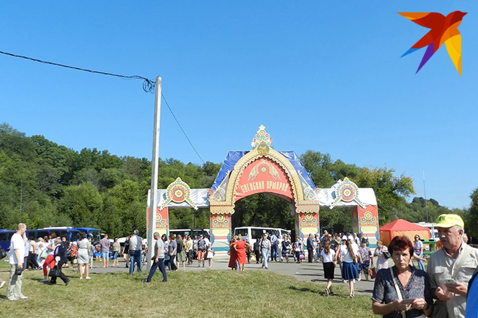 Главные ворота "Свенской ярмарки-2019" открыла официальная делегация.