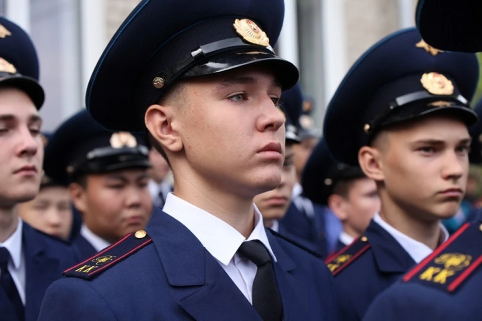 Кадет следственного комитета. Волгоградский кадетский корпус им. ф. ф. Слипченко. Кадетский корпус Слипченко. Кадетский корпус Следственного комитета Волгоград. Волгоградский кадетский корпус Слипченко.