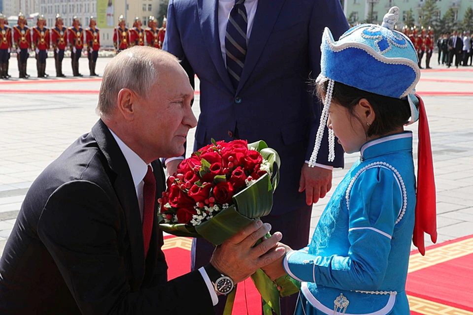 Владимир Путин прилетел в Улан-Батор с официальным визитом