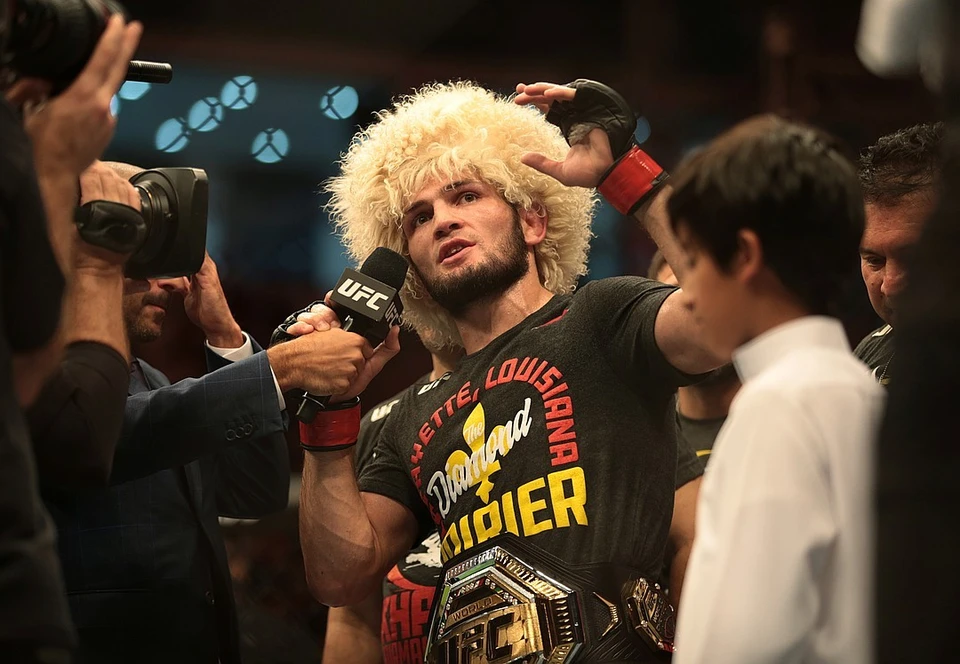 Хабиб Нурмагомедов защитил титул чемпиона UFC