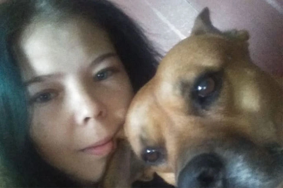 Нина вместе со своей собакой Гретой, которая и притянула хозяйку к колодцу, где сидел пес. Фото: личный архив Нины Шеметовой.