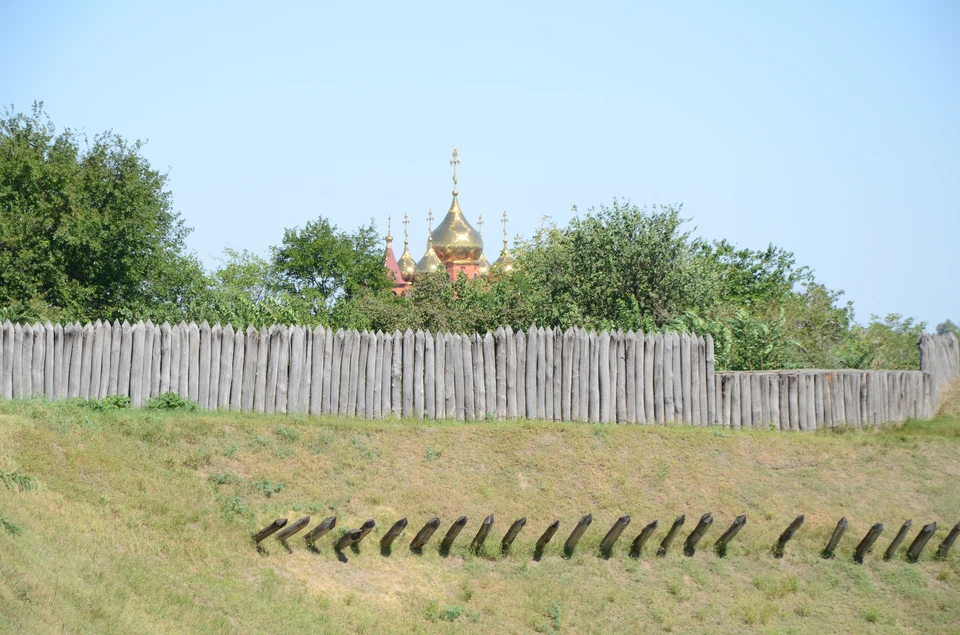 Александровская крепость на берегу реки Кубань