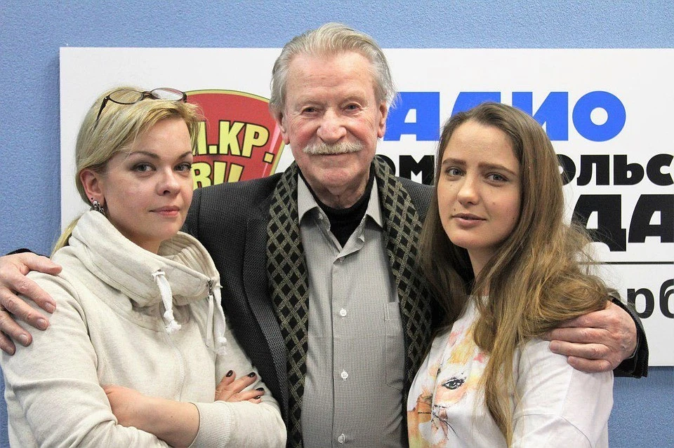 Актер Иван Краско с бывшими женами Натальей Вяль (слева) и Натальей Шевель