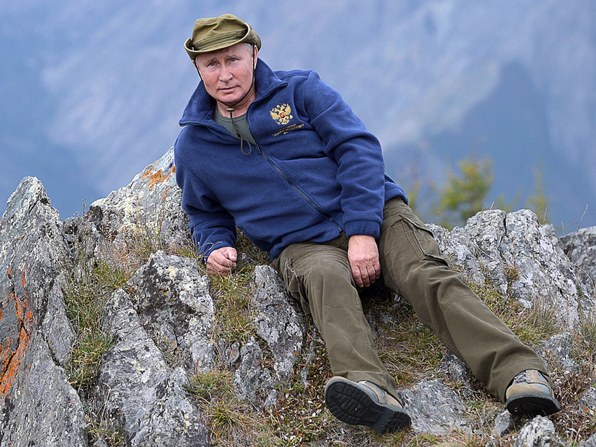 Путин встретил день рождения, забравшись выше облаков - KP.RU