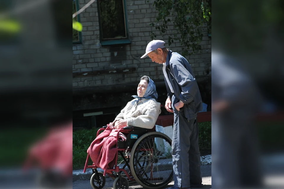 Сотни тысяч инвалидов в ДНР и ЛНР физически не могут ездить на Украину за своими пенсиями