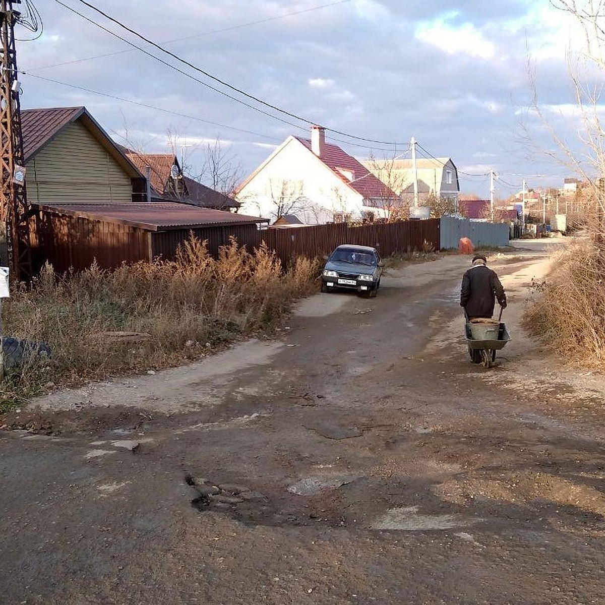 Теперь внуков придется встречать: жители Поливановки в шоке от нападения на  ребенка - KP.RU