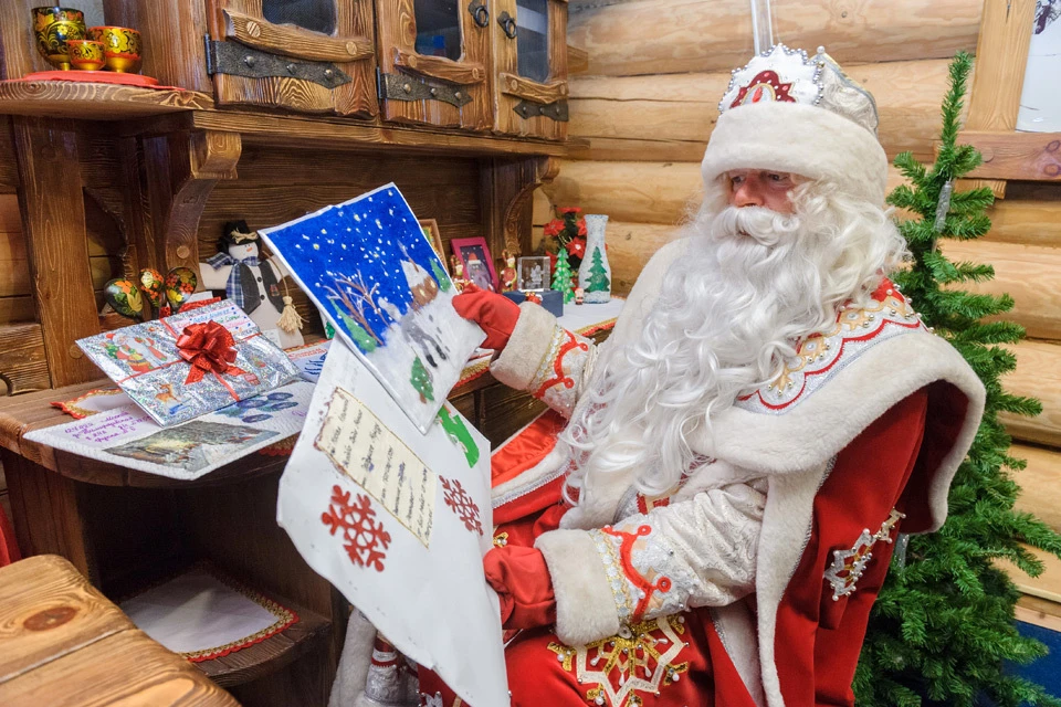 В резиденцию Деда Мороза в Великом Устюге приходят тысячи писем со всей страны. В том числе и из Самарской области.