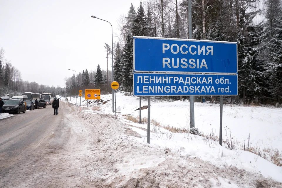 Перед новогодними праздниками на границе Ленобласти с Эстонией и Финляндией ожидается коллапс.