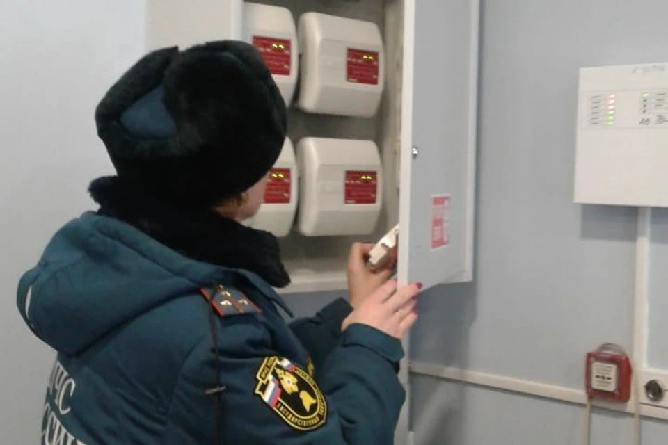 В Хабаровске специалисты Госпожнадзора проверили социально-значимые объекты