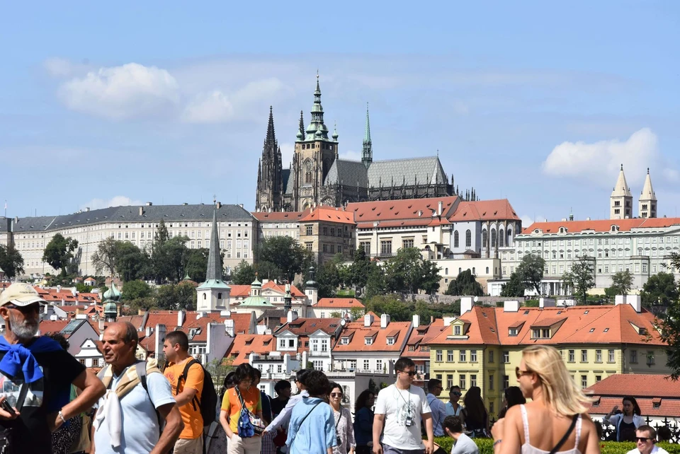 Президент Чехии призвал не переносить монумент Коневу и не ставить памятник власовцам в Праге