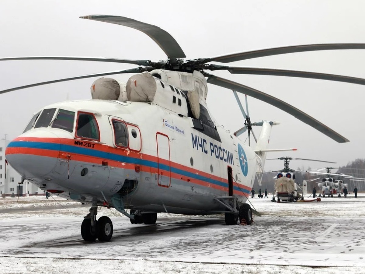 Крупнейший в мире вертолет Ми-26 экстренно сел в Красноярском крае - KP.RU